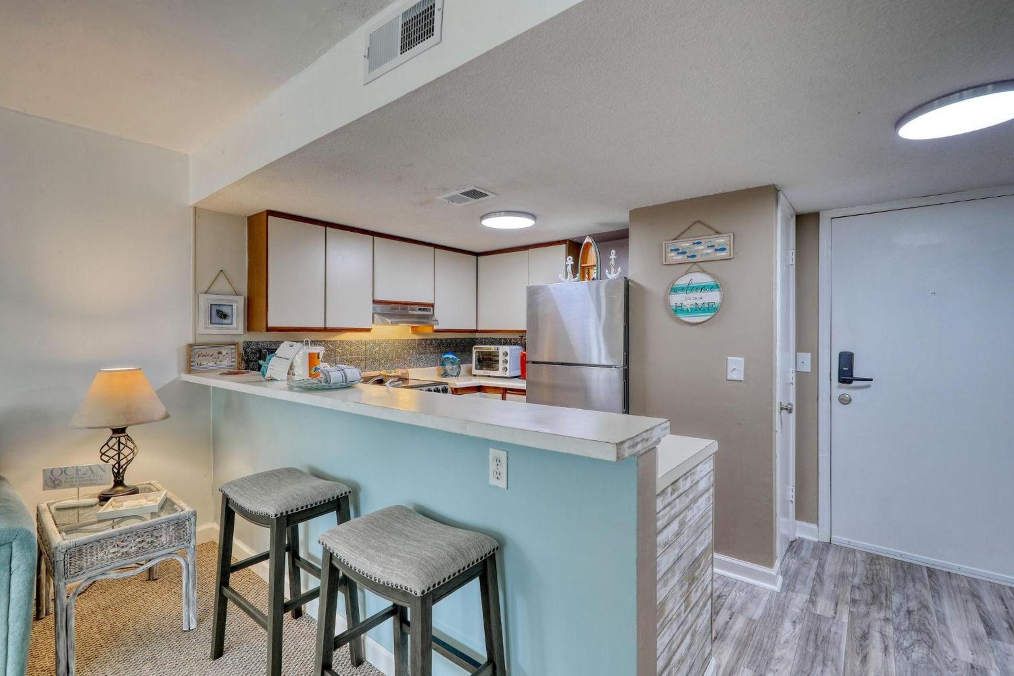 5905 S Kings Hwy, 4203 - Ocean Walk Sleeps 4 Villa Myrtle Beach Bagian luar foto